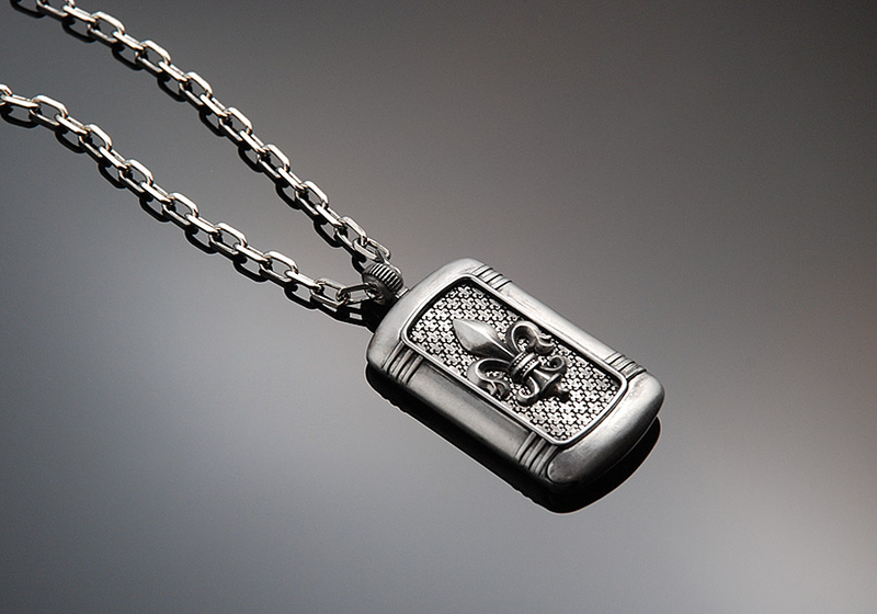 Illustration for article titled USB Dog Tags Shipping Now, Still Overpriced